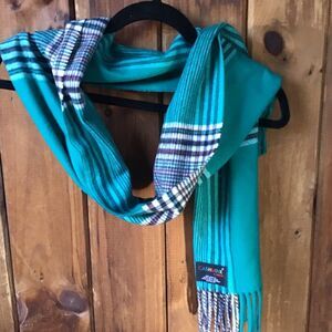 V. Fraas Cashmink Scarf 100% Acrylic Navy Green Plaid Made in Germany